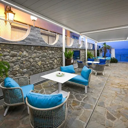 - Del Maggiore Сорренто