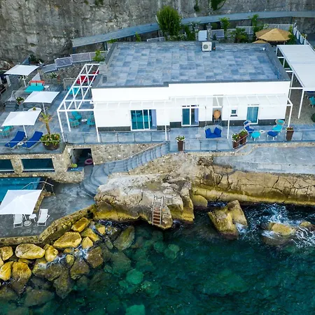 - Del Maggiore * Σορέντο