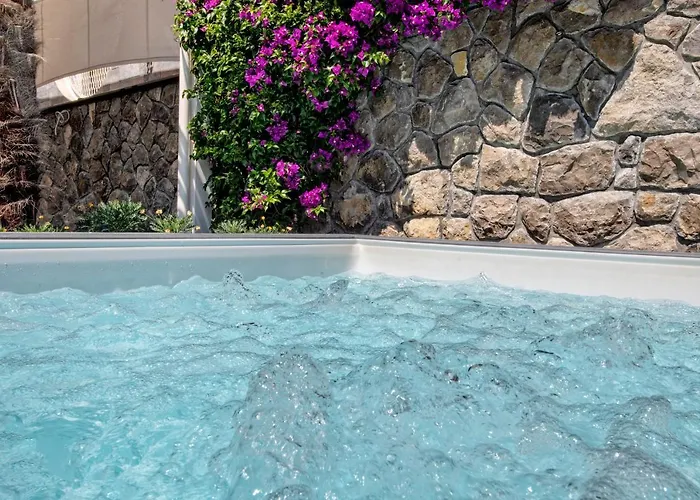 - Del Maggiore Βίλα