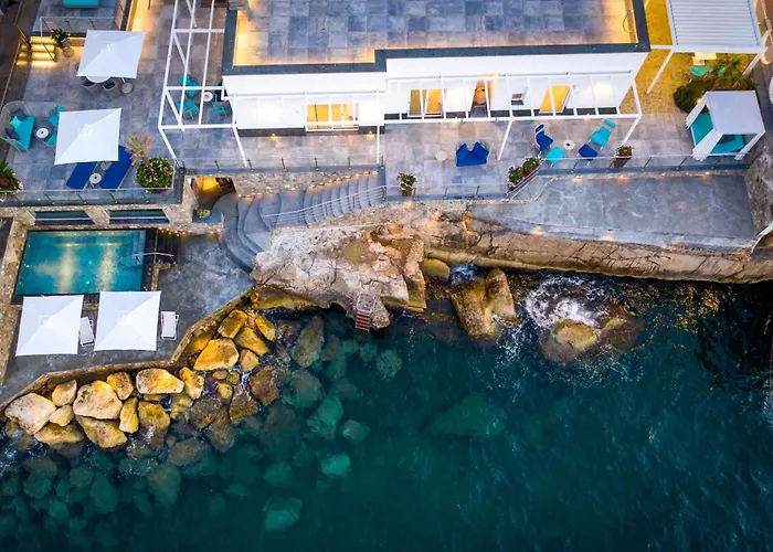 - Del Maggiore * Σορέντο